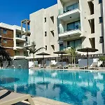 Fall In Paradise Apartment Paralimni