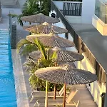 Apartment Fall In Paradise *