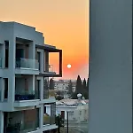 Fall In Paradise *
