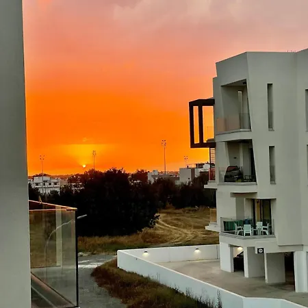 Fall In Paradise Paralimni